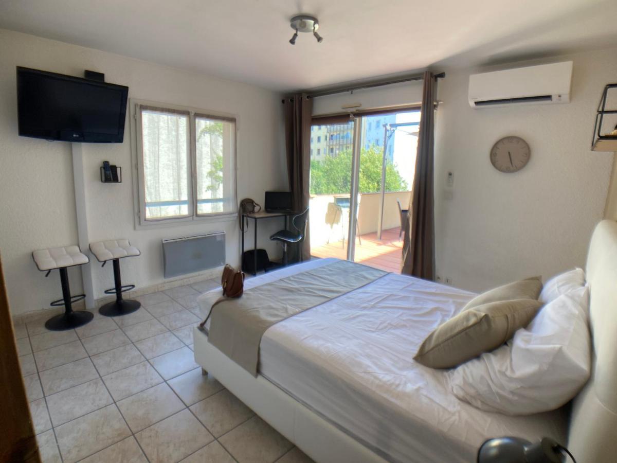 Studio Climatise Et Grande Terrasse Tarbes Centre 외부 사진